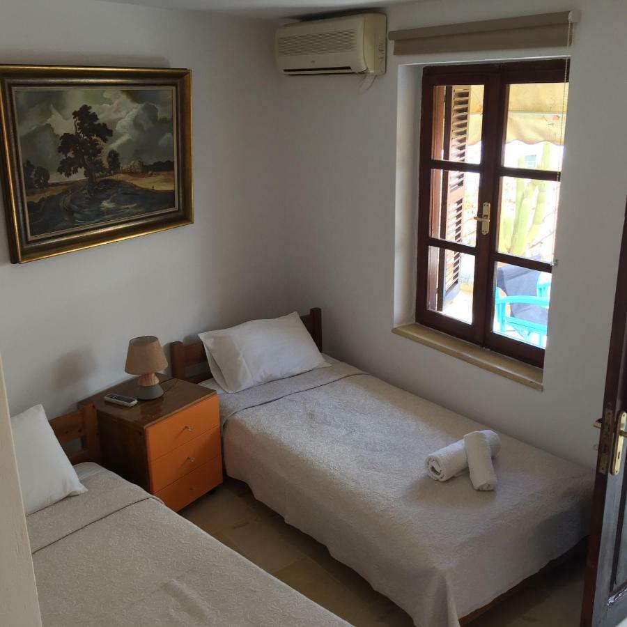 Rania'S House Villa Hydra  Bagian luar foto